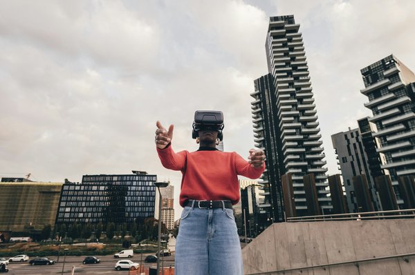 Discover the best techwear styles for your urban adventures